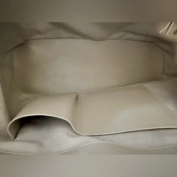 The Row Carryall 14 in Ecru leather - Picture 11 of 17